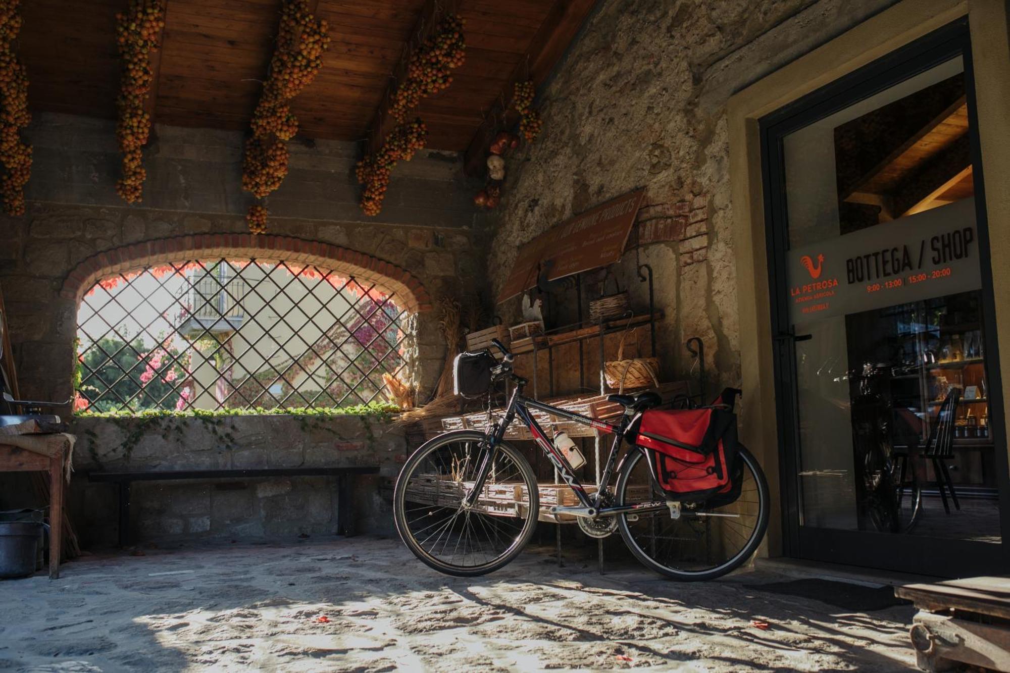 Agriturismo La Petrosa Ceraso Bagian luar foto