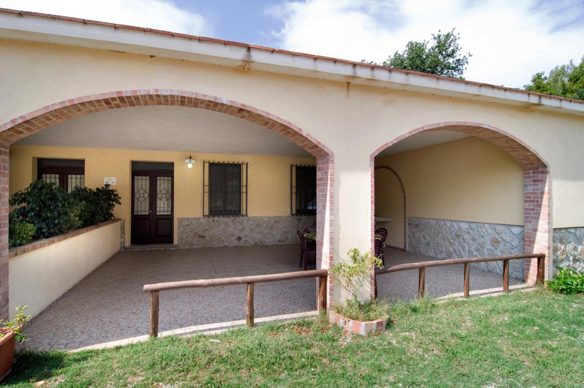 Agriturismo La Petrosa Ceraso Bagian luar foto
